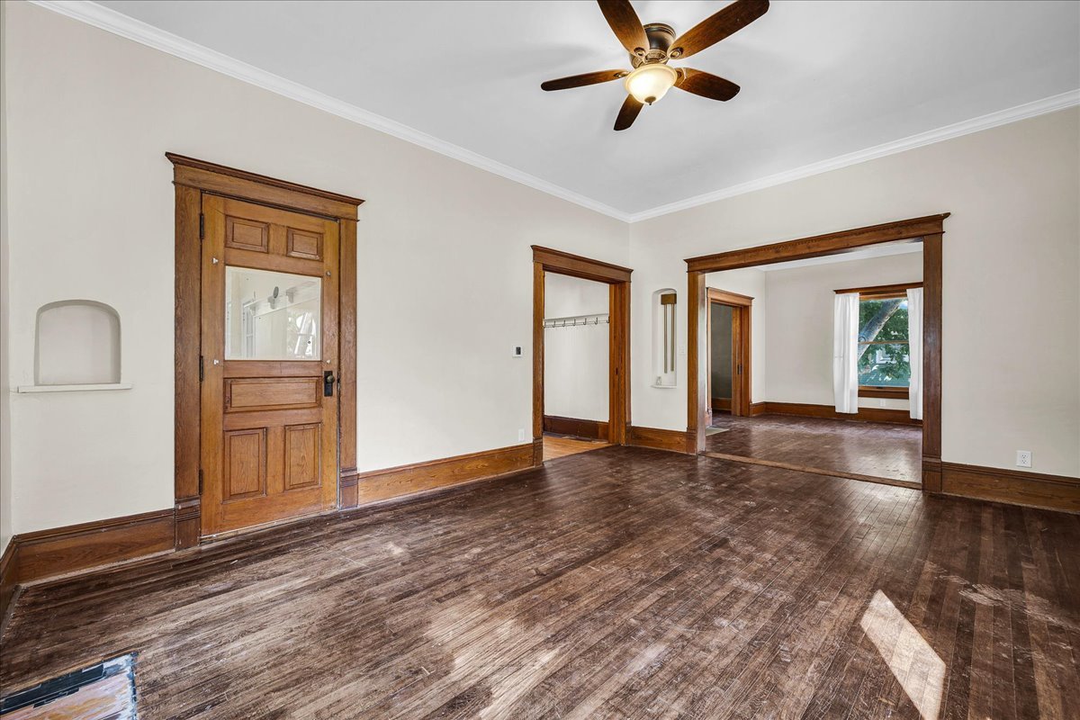 302 N Minier Avenue, Minier, IL 61759