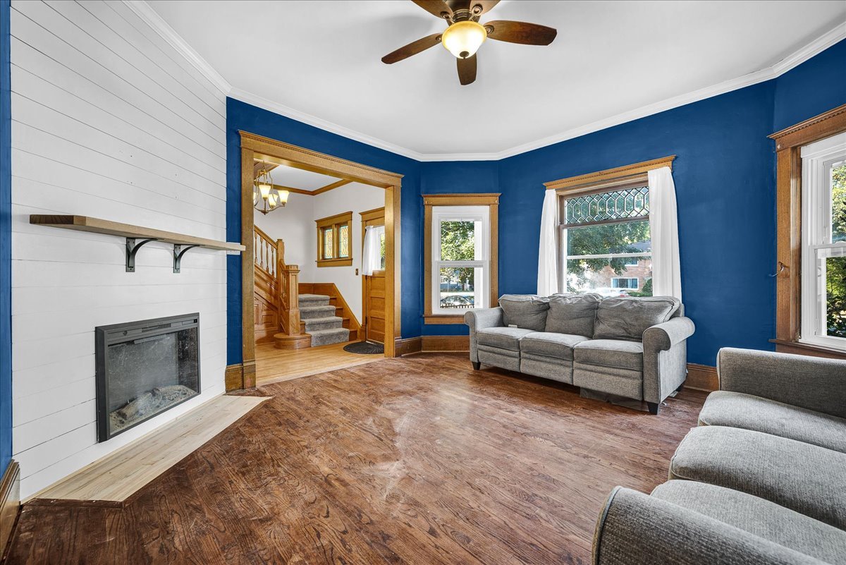 302 N Minier Avenue, Minier, IL 61759