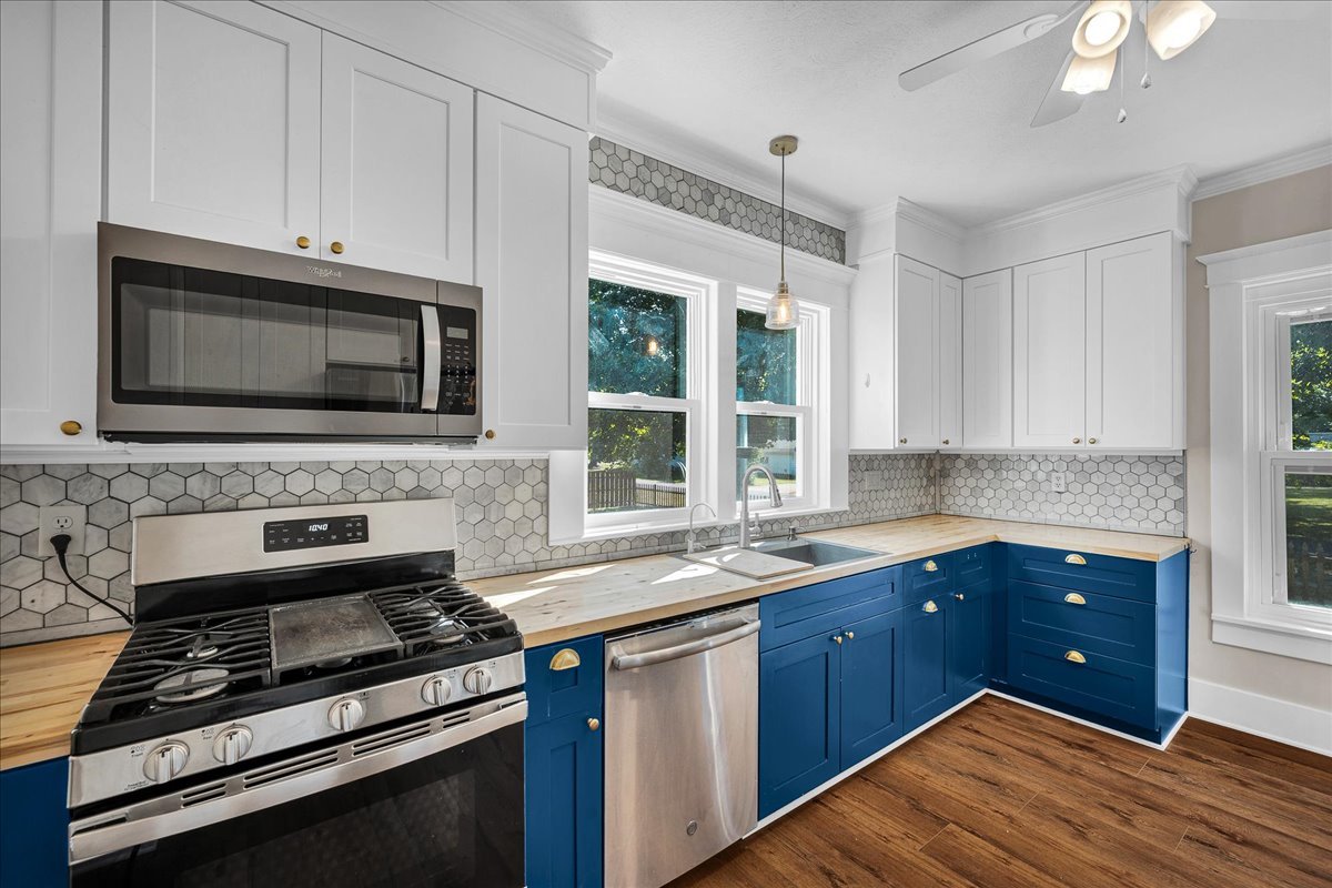 302 N Minier Avenue, Minier, IL 61759