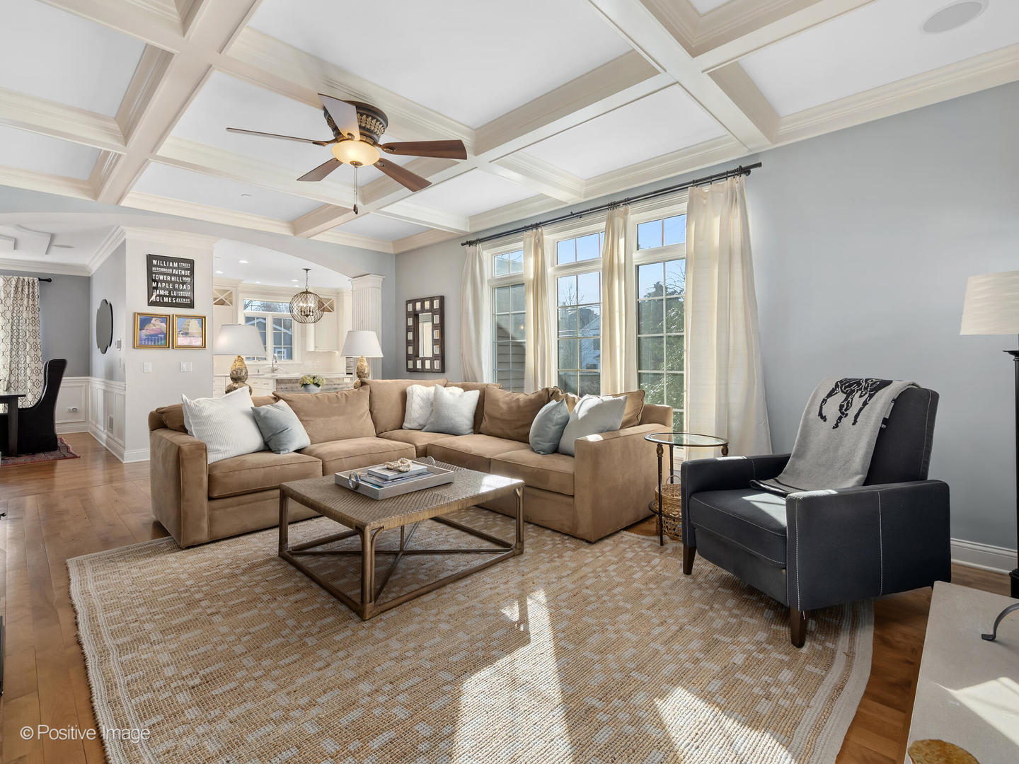 236 Holmes Avenue, Clarendon Hills, IL 60514