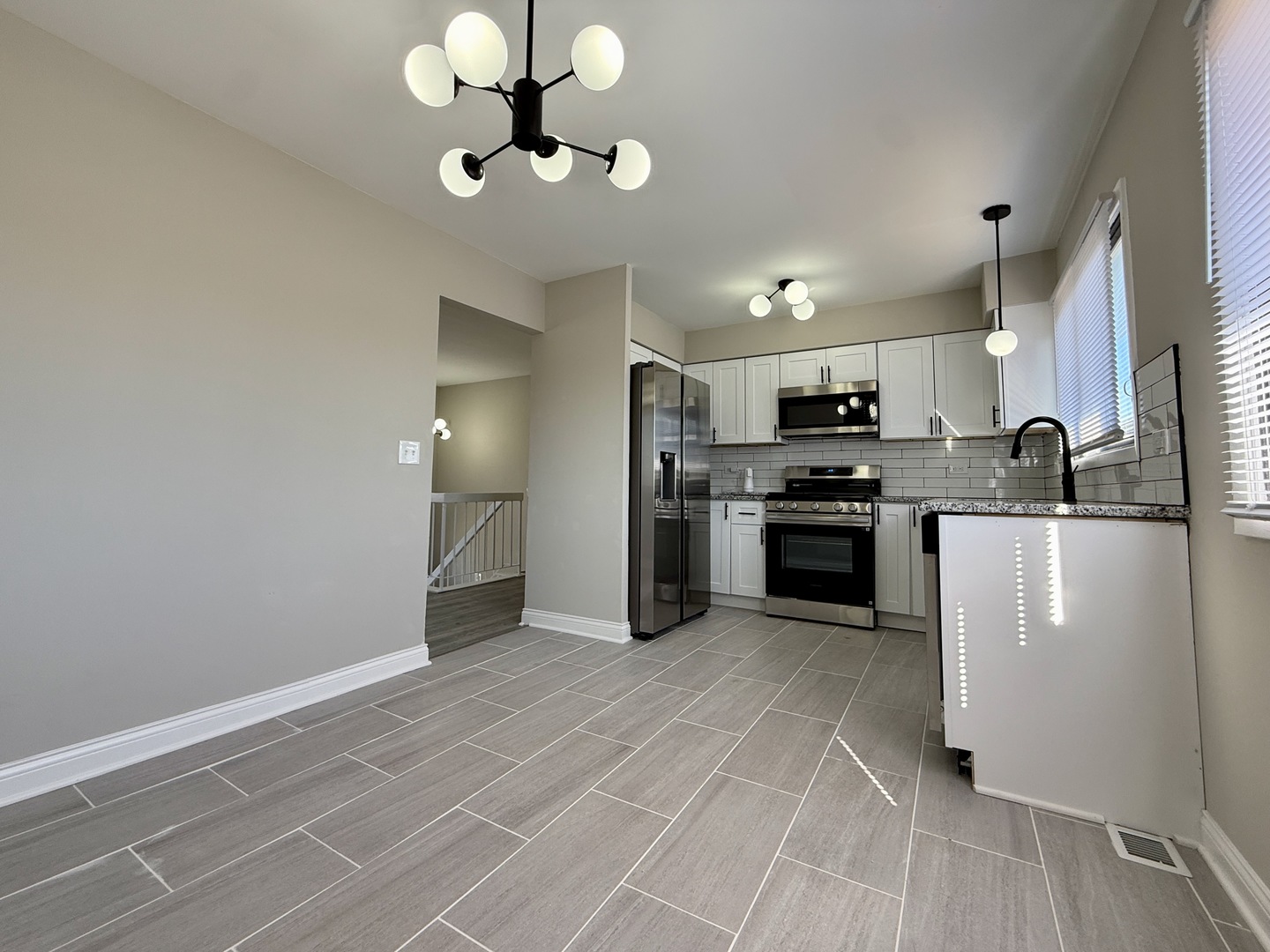 133 Deerpath Road, Matteson, IL 60443