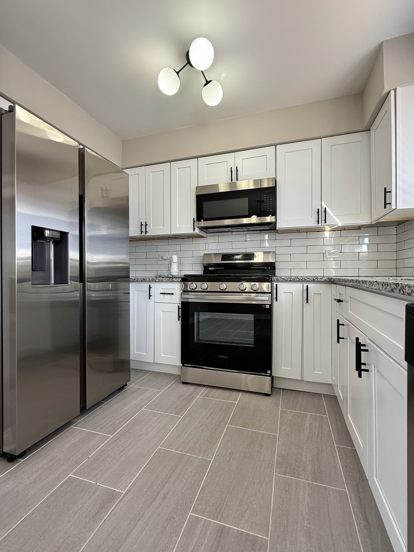 133 Deerpath Road, Matteson, IL 60443