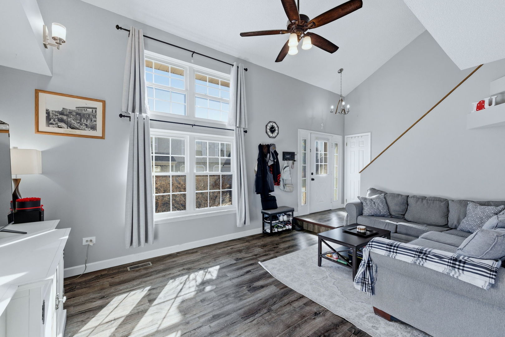 345 Redwing Drive, Bolingbrook, IL 60440