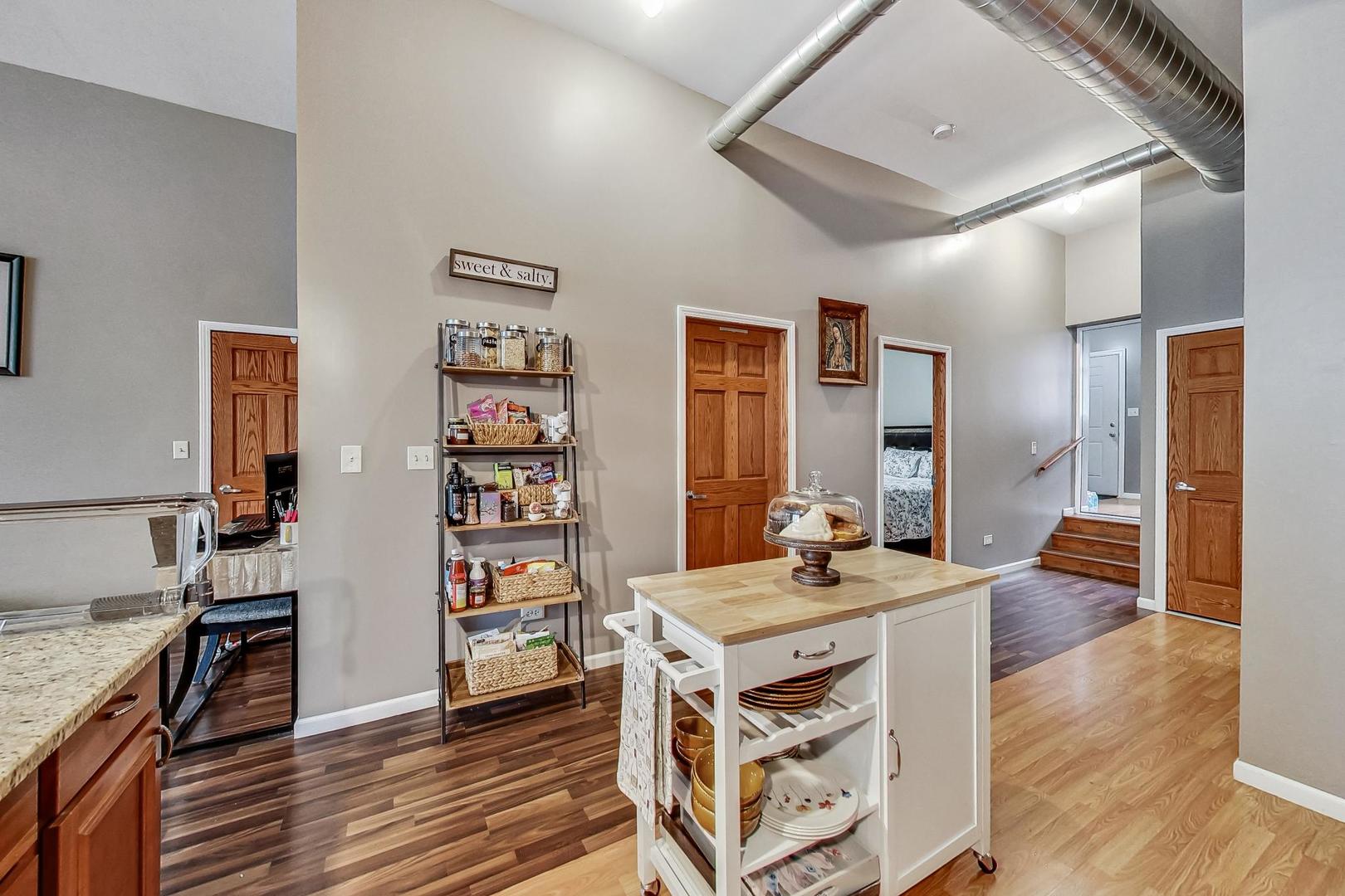 635-637 W 26th Street, Chicago, IL 60616