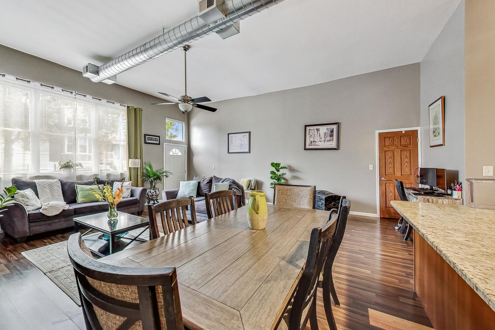 635-637 W 26th Street, Chicago, IL 60616