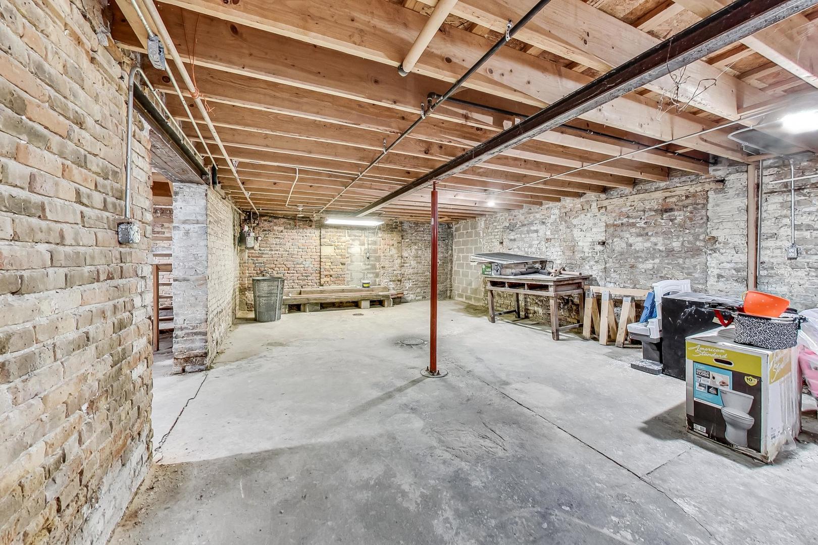 635-637 W 26th Street, Chicago, IL 60616