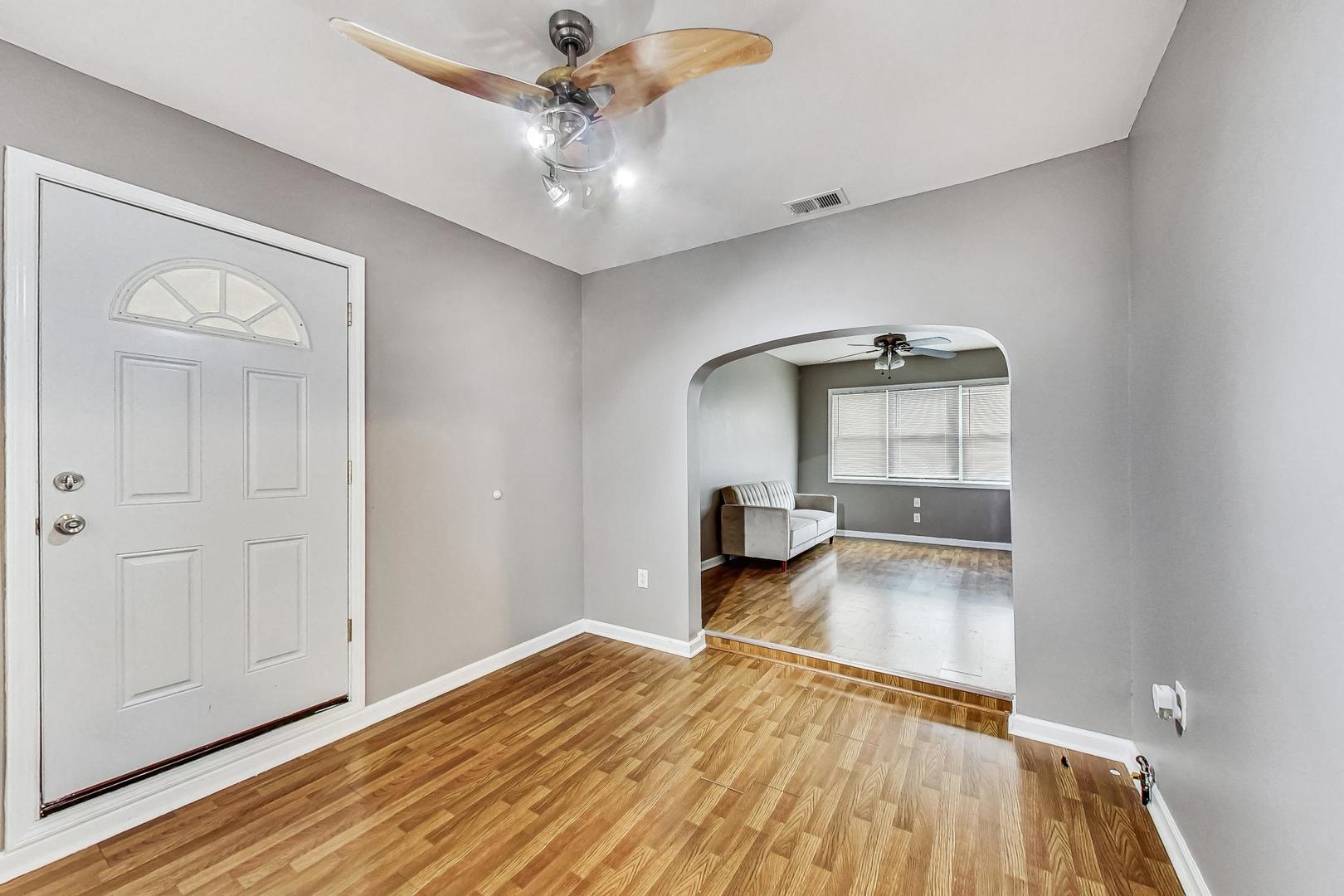 635-637 W 26th Street, Chicago, IL 60616