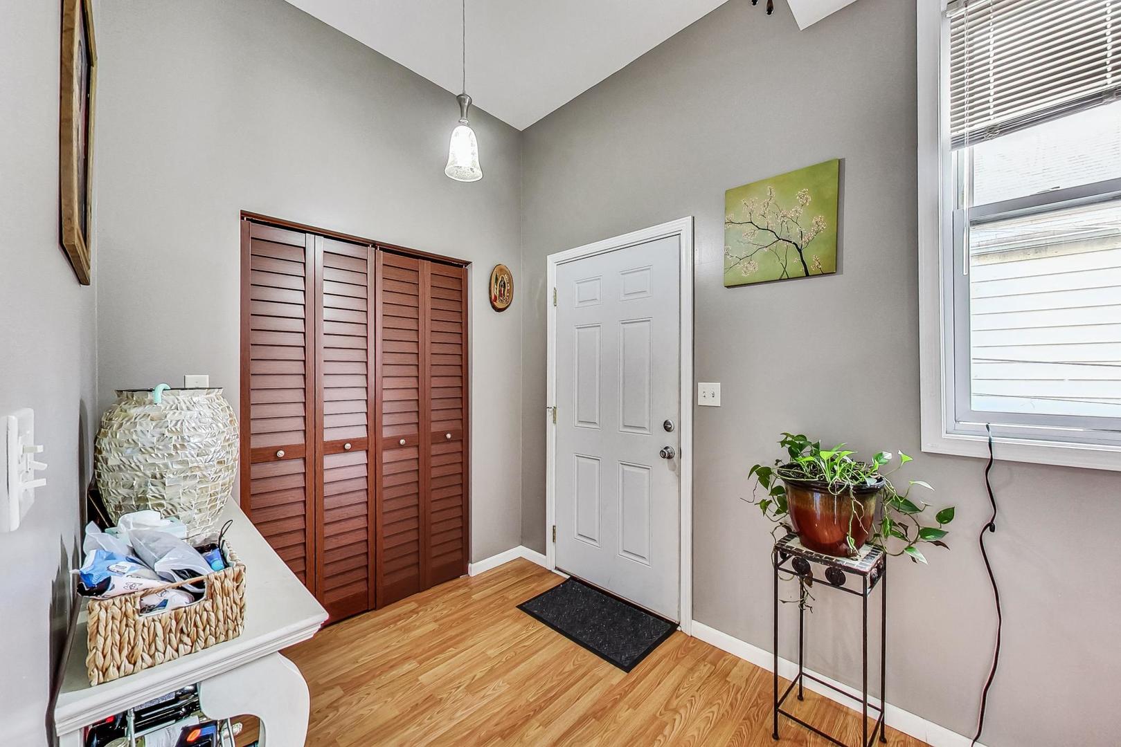 635-637 W 26th Street, Chicago, IL 60616