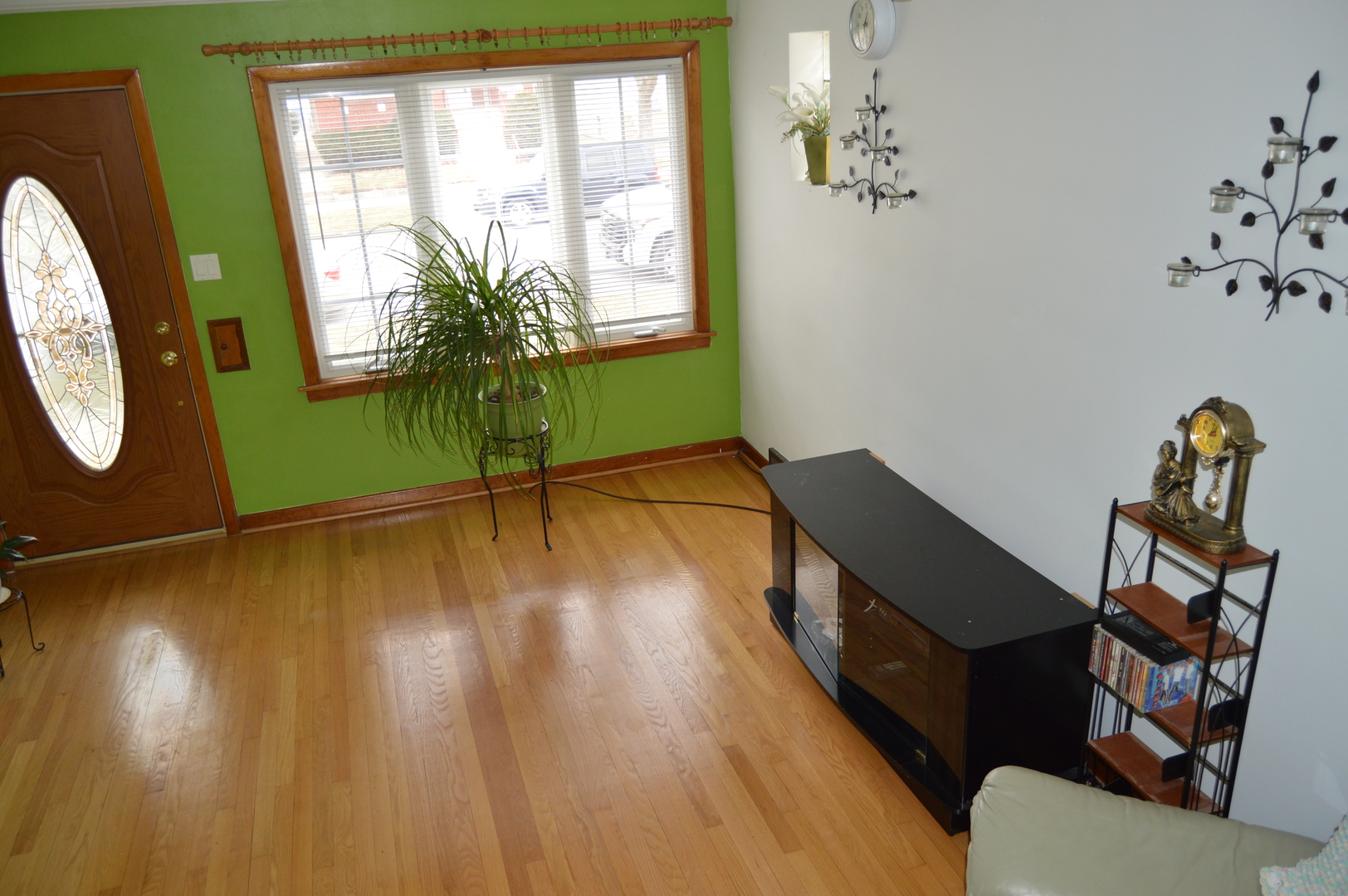 3737 N Oketo Avenue, Chicago, IL 60634