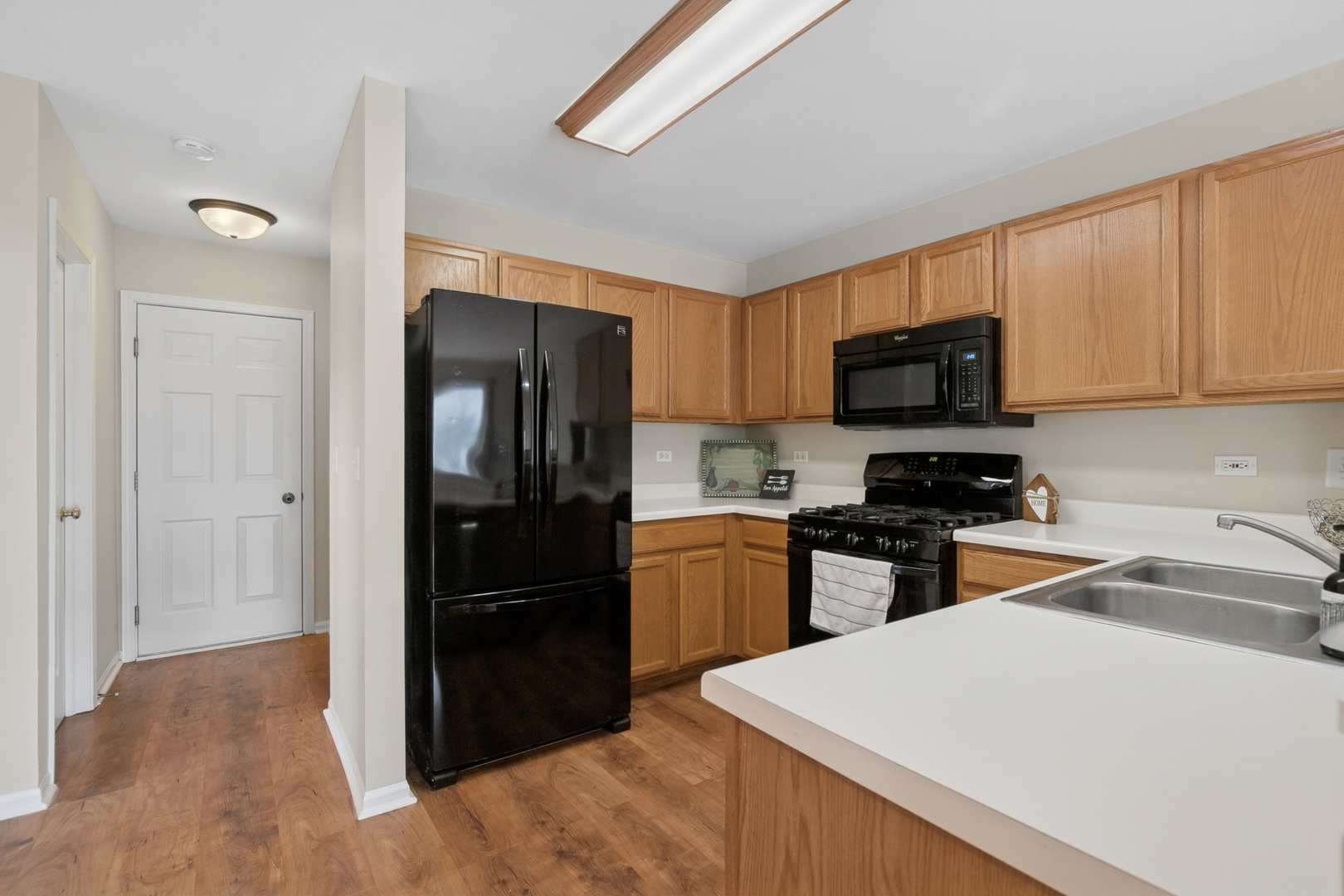 961 Sumac Court, Lindenhurst, IL 60046