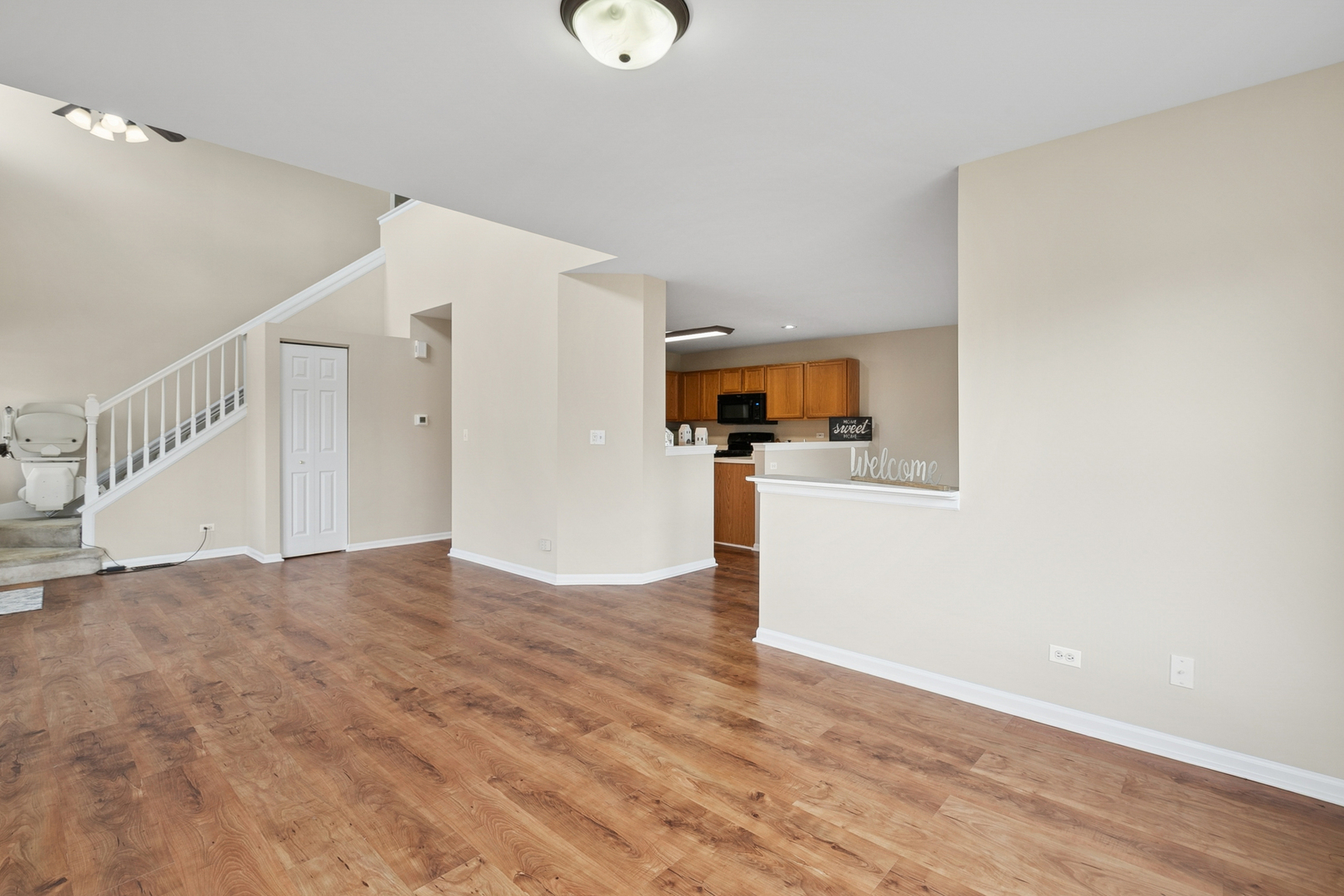 961 Sumac Court, Lindenhurst, IL 60046