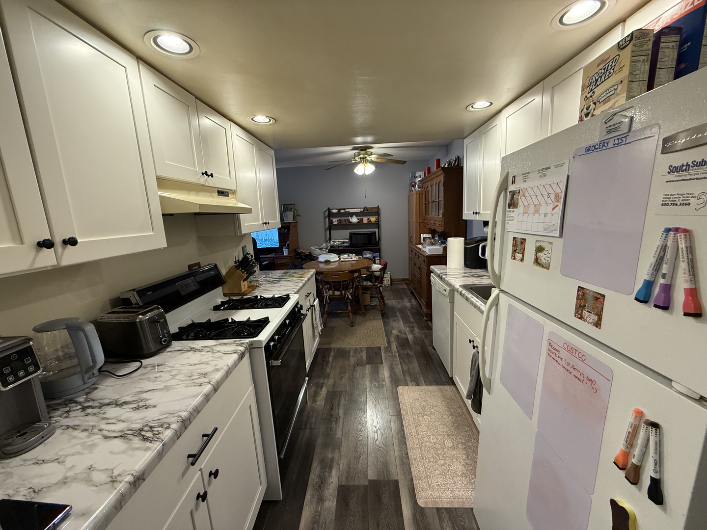 3A KINGERY QUARTER #103, Willowbrook, IL 60527