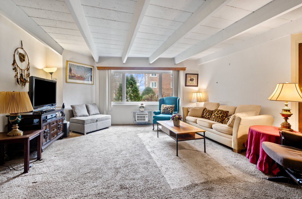 1946 W Hood Avenue #GB, Chicago, IL 60660