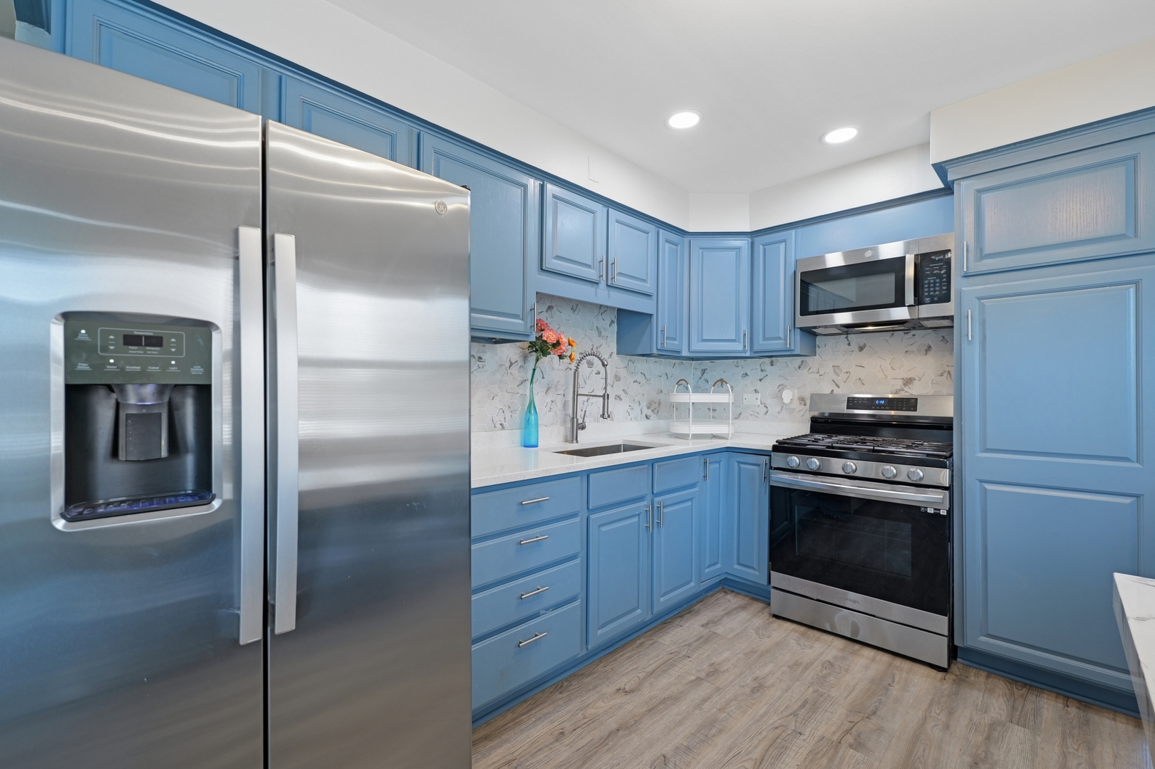 248 N Gay Court, Glenwood, IL 60425