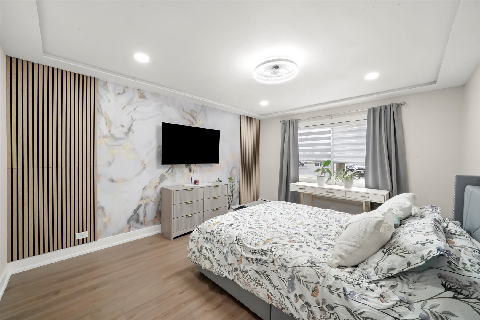 11245 S Harlem Avenue #A12, Worth, IL 60482