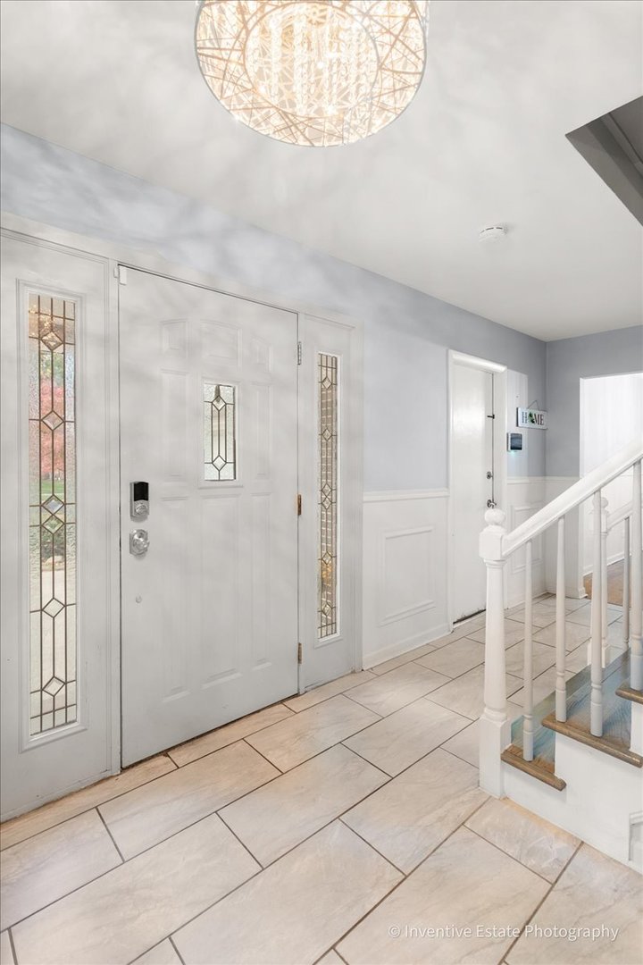 835 Maple Road, Flossmoor, IL 60422