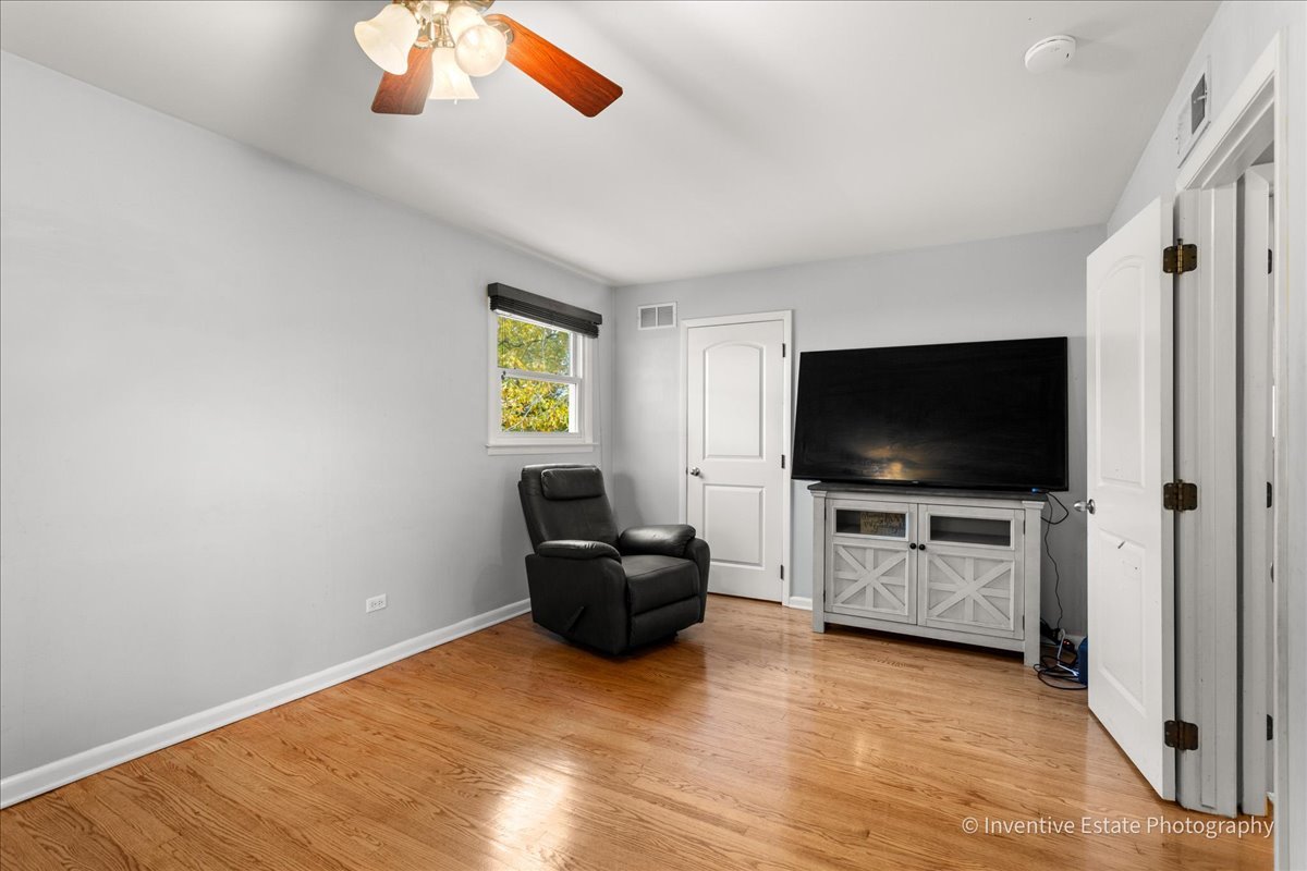 835 Maple Road, Flossmoor, IL 60422