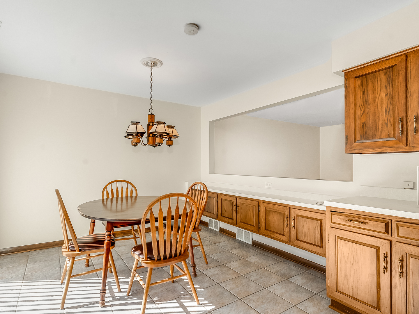 6429 W 114th Street, Worth, IL 60482