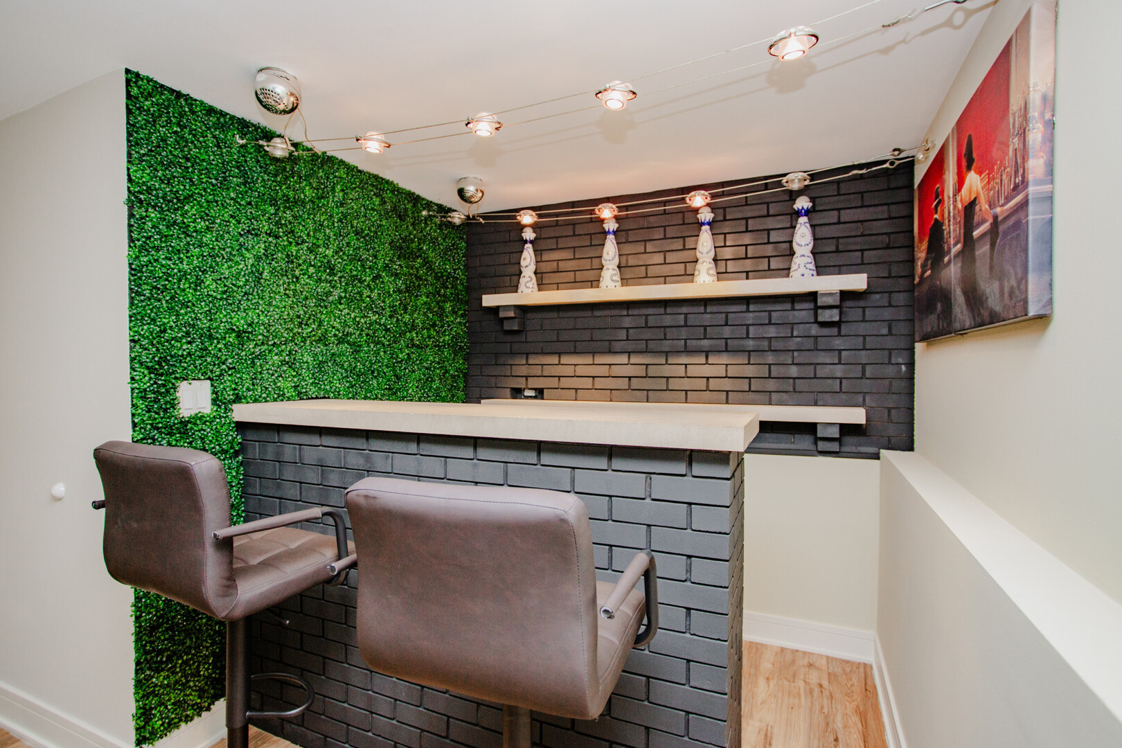 1040 Borden Drive, Roselle, IL 60172