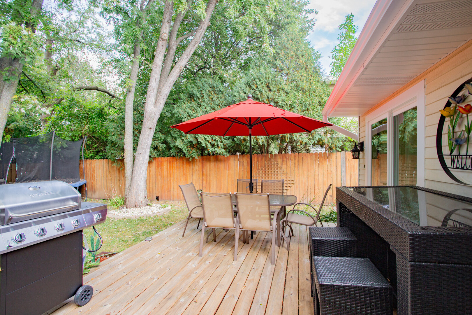 1040 Borden Drive, Roselle, IL 60172