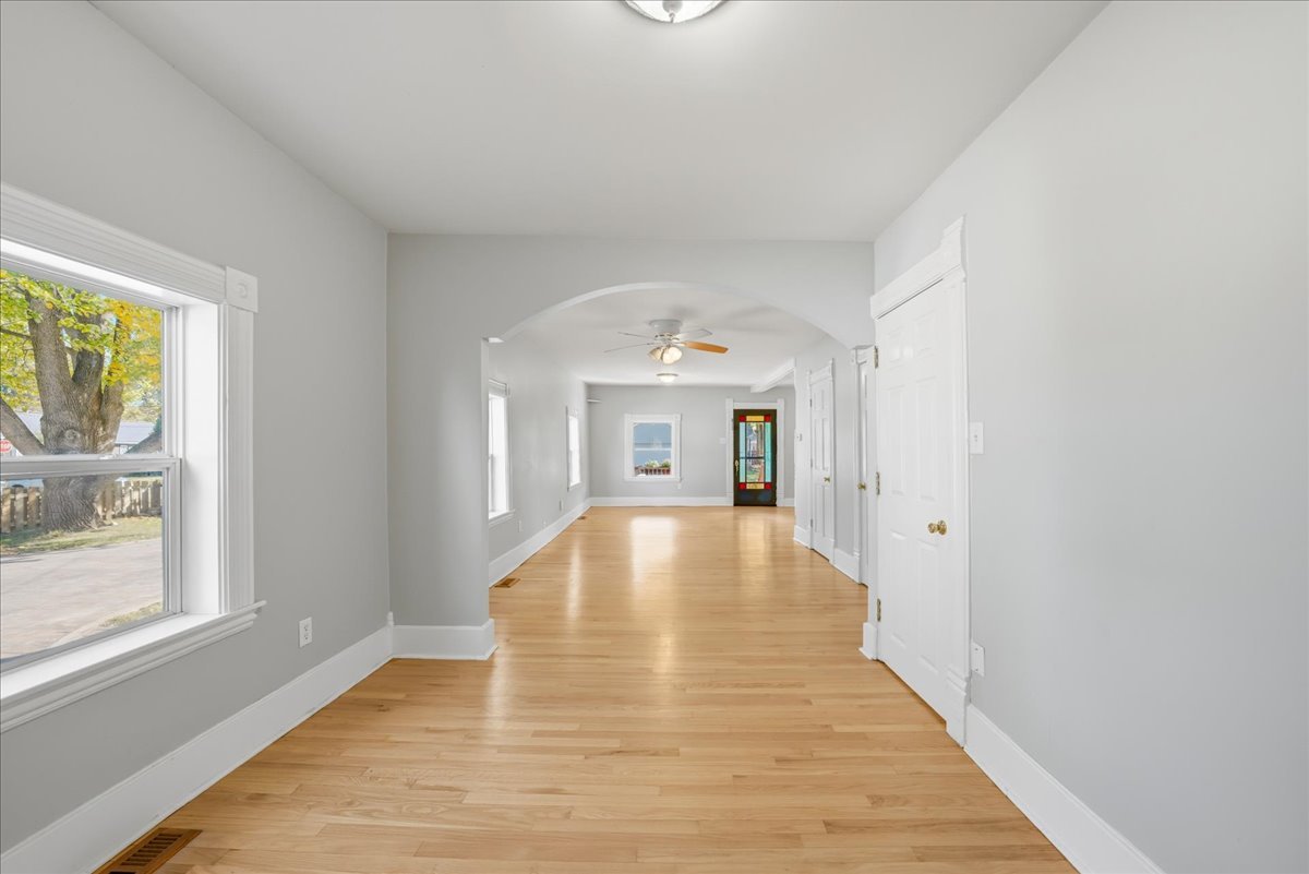 317 E Dearborn Street, Plano, IL 60545