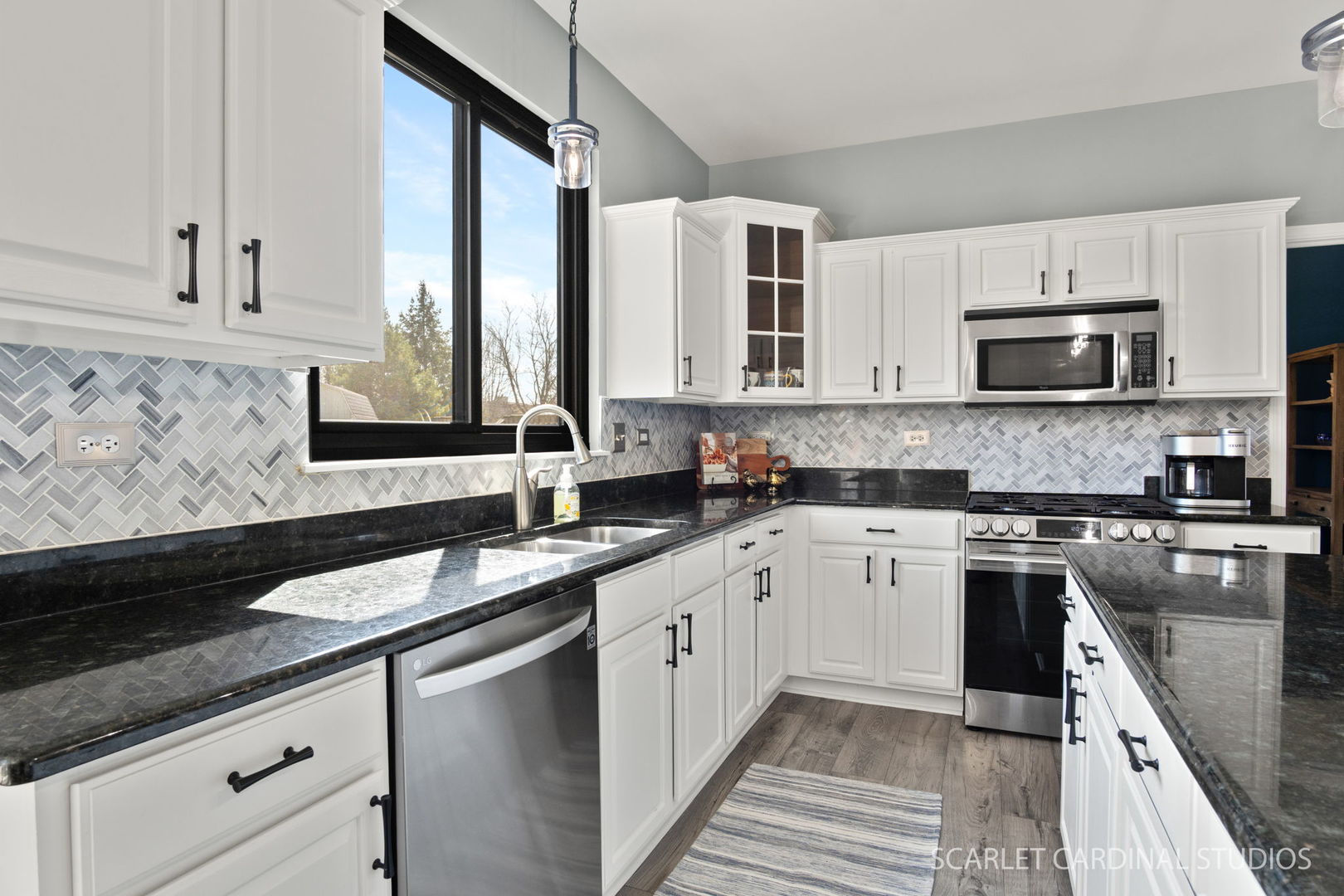 1948 Barrington Court, Aurora, IL 60503