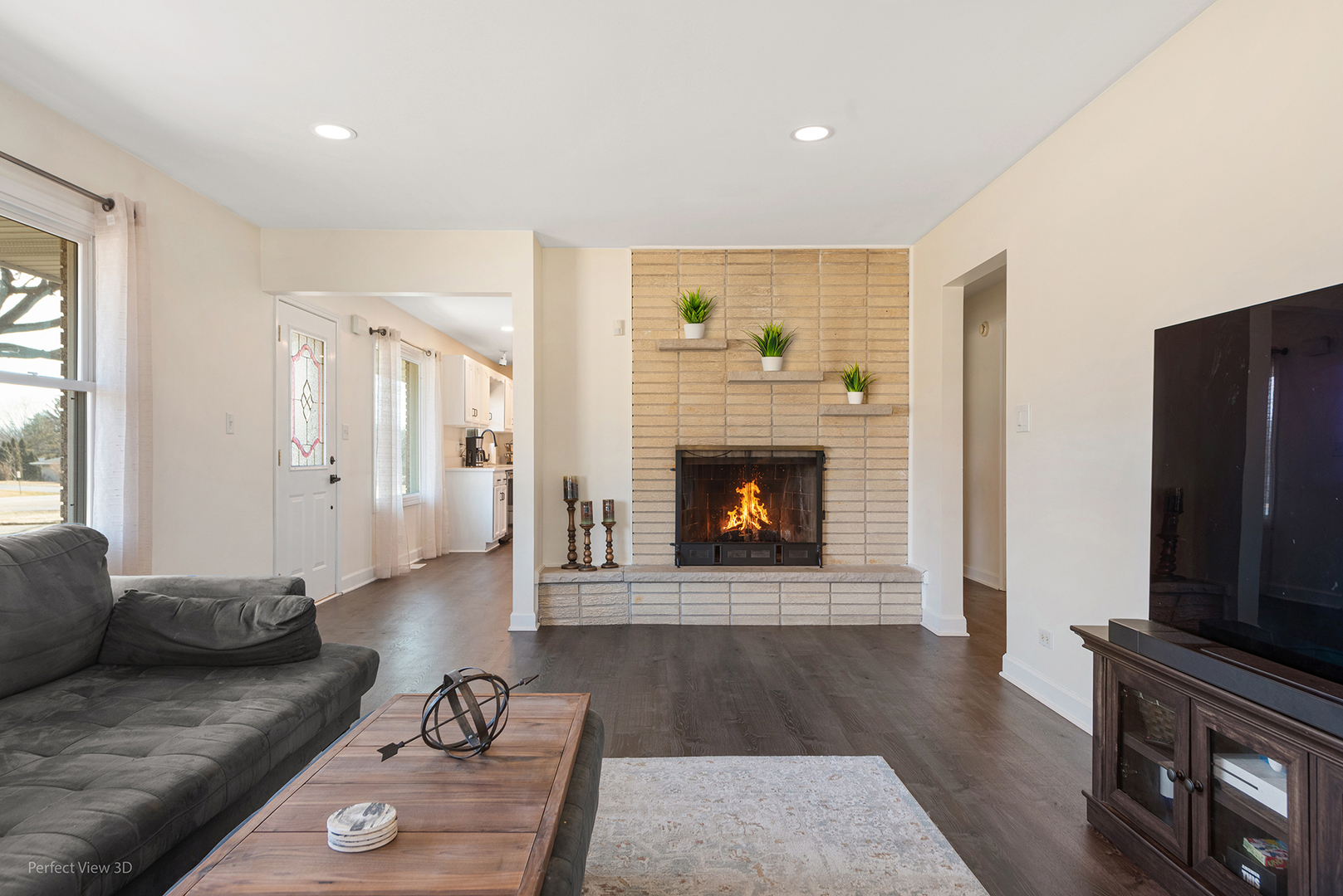 11N958 Almora Terrace, Elgin, IL 60124