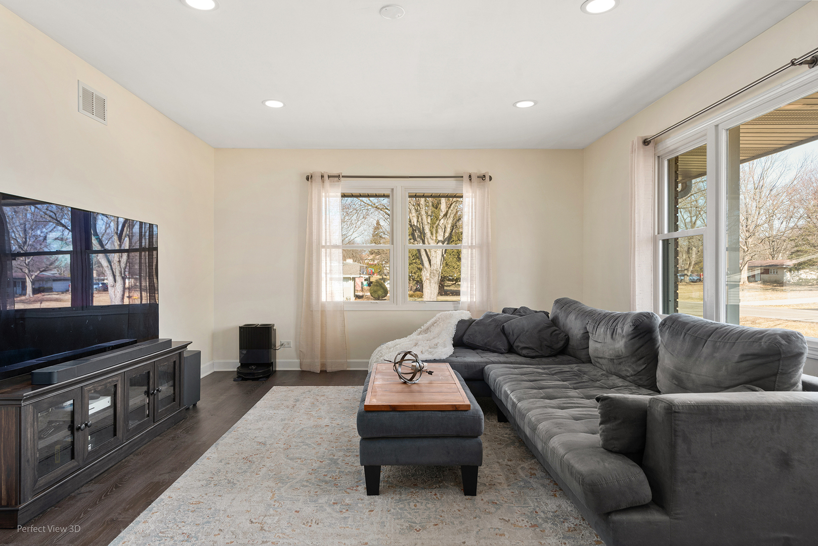 11N958 Almora Terrace, Elgin, IL 60124