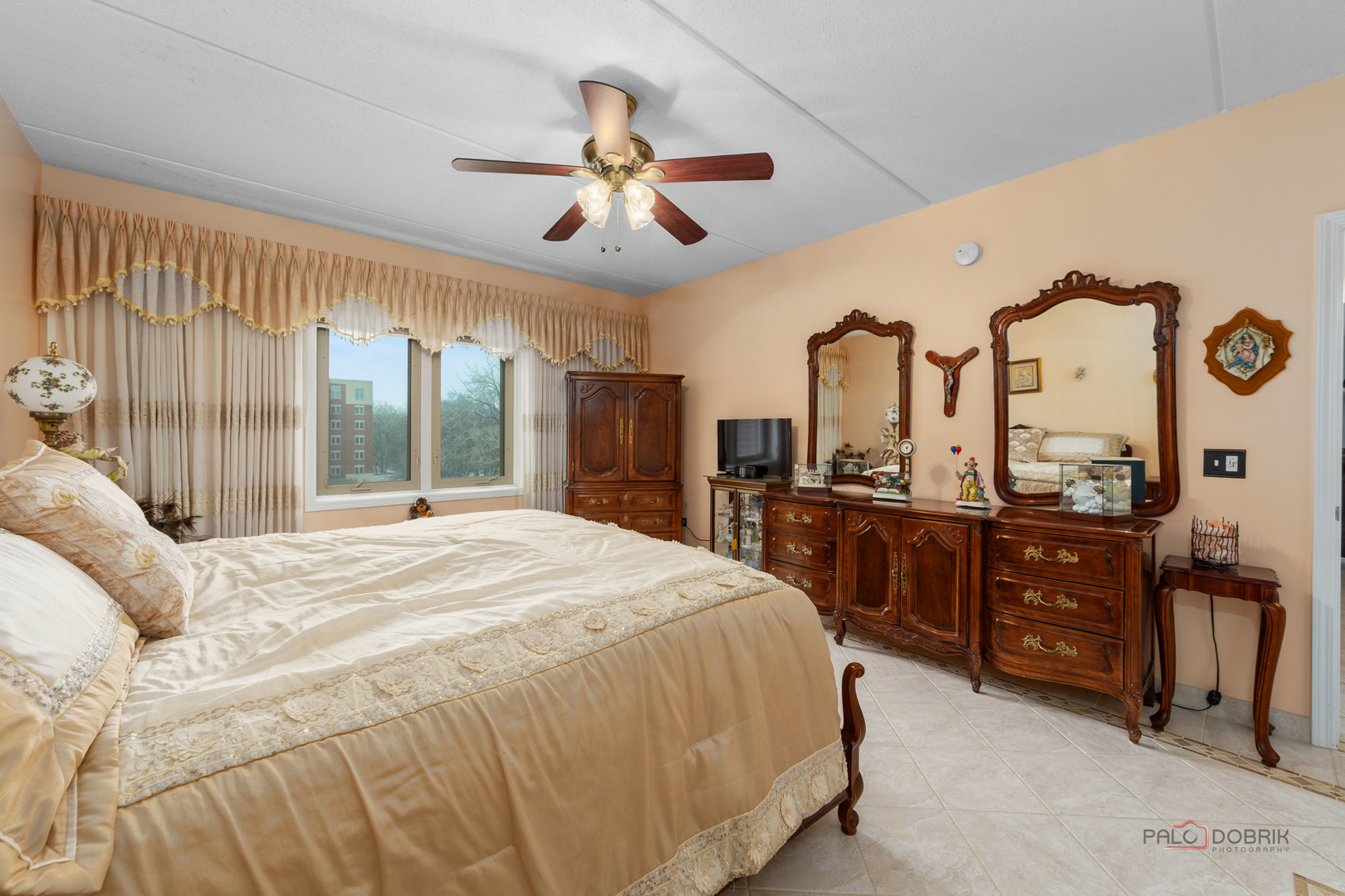 8711 W Bryn Mawr Avenue #501, Chicago, IL 60631