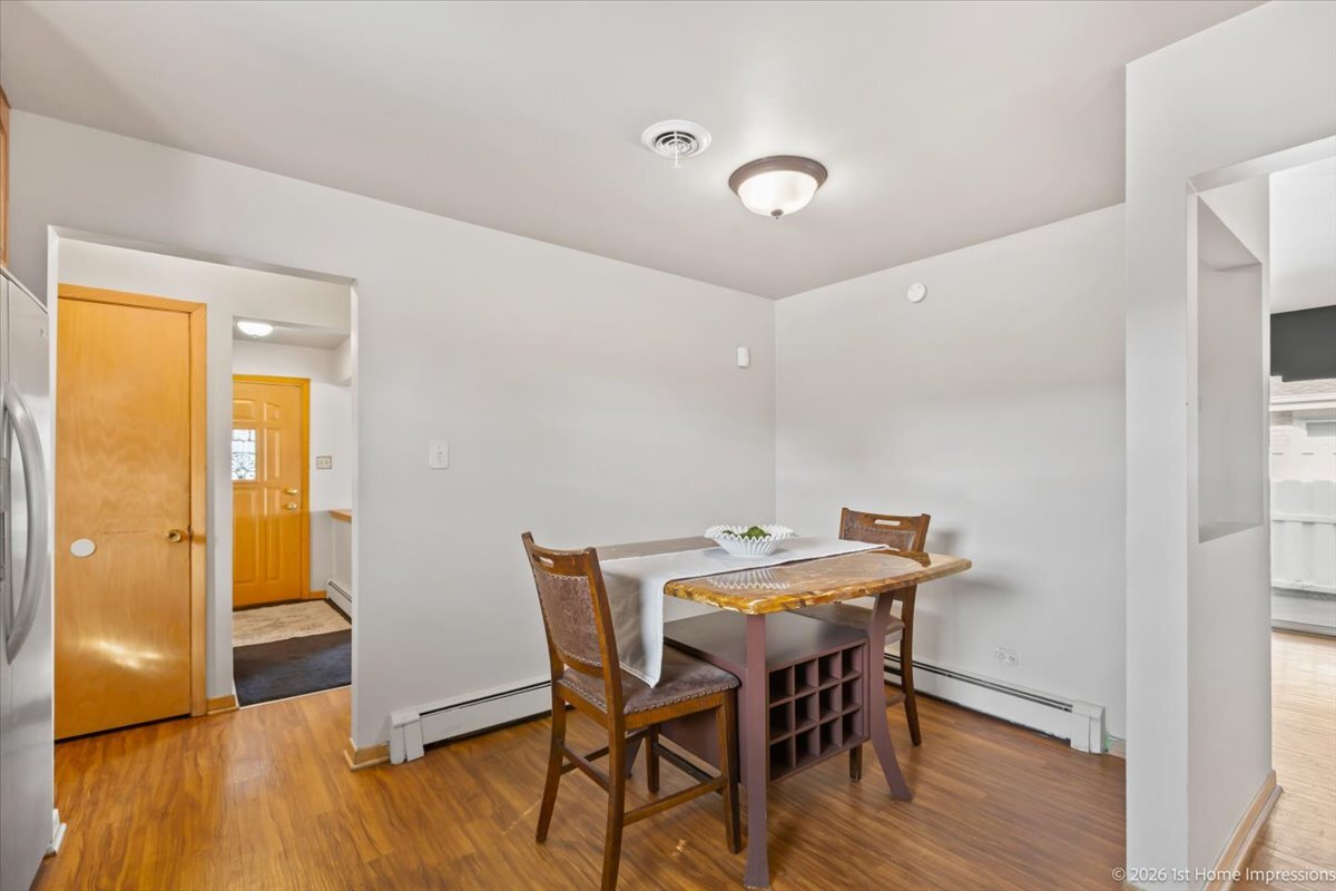 8855 S Richmond Avenue, Evergreen Park, IL 60805