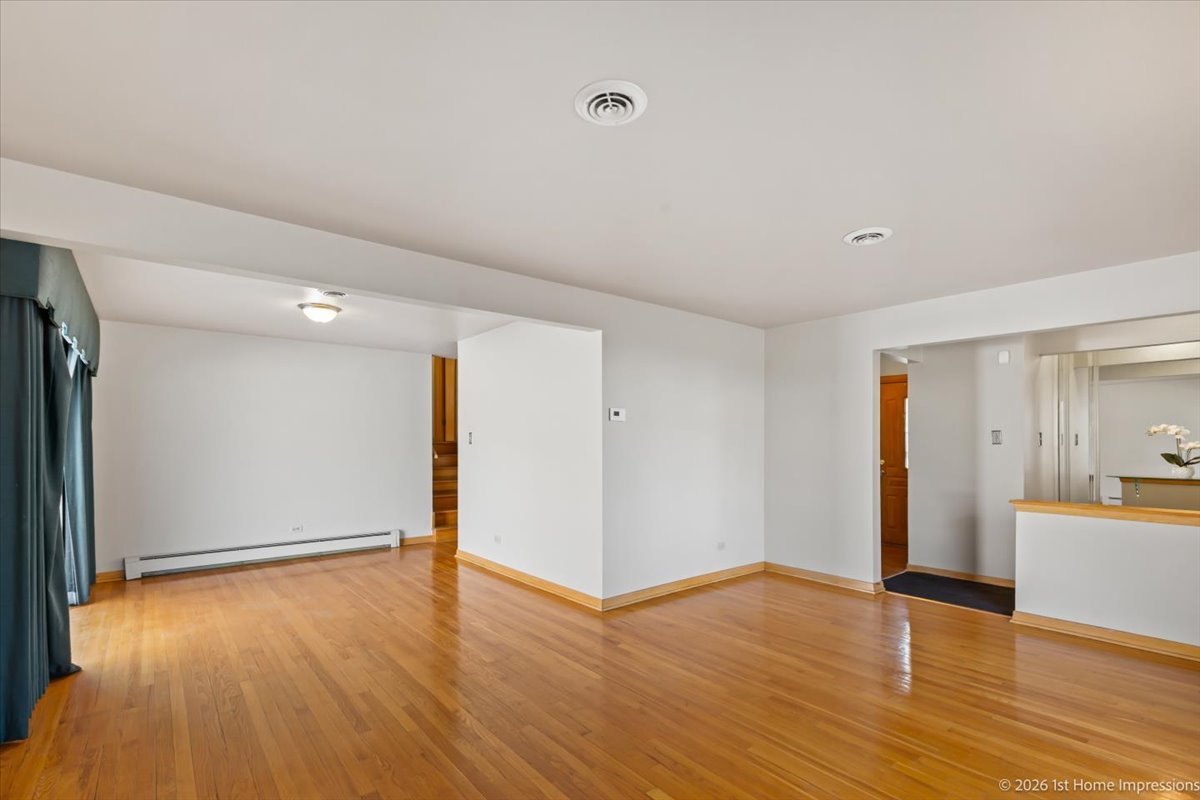 8855 S Richmond Avenue, Evergreen Park, IL 60805