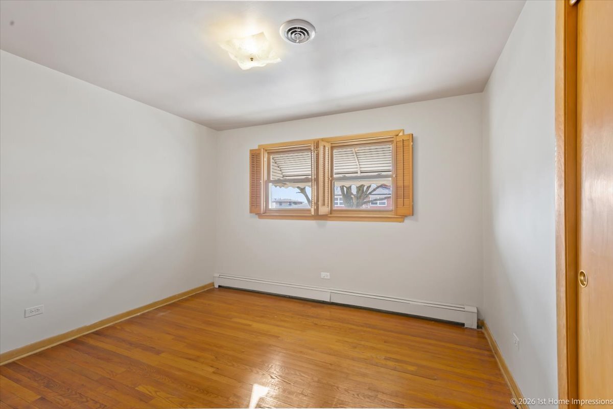 8855 S Richmond Avenue, Evergreen Park, IL 60805