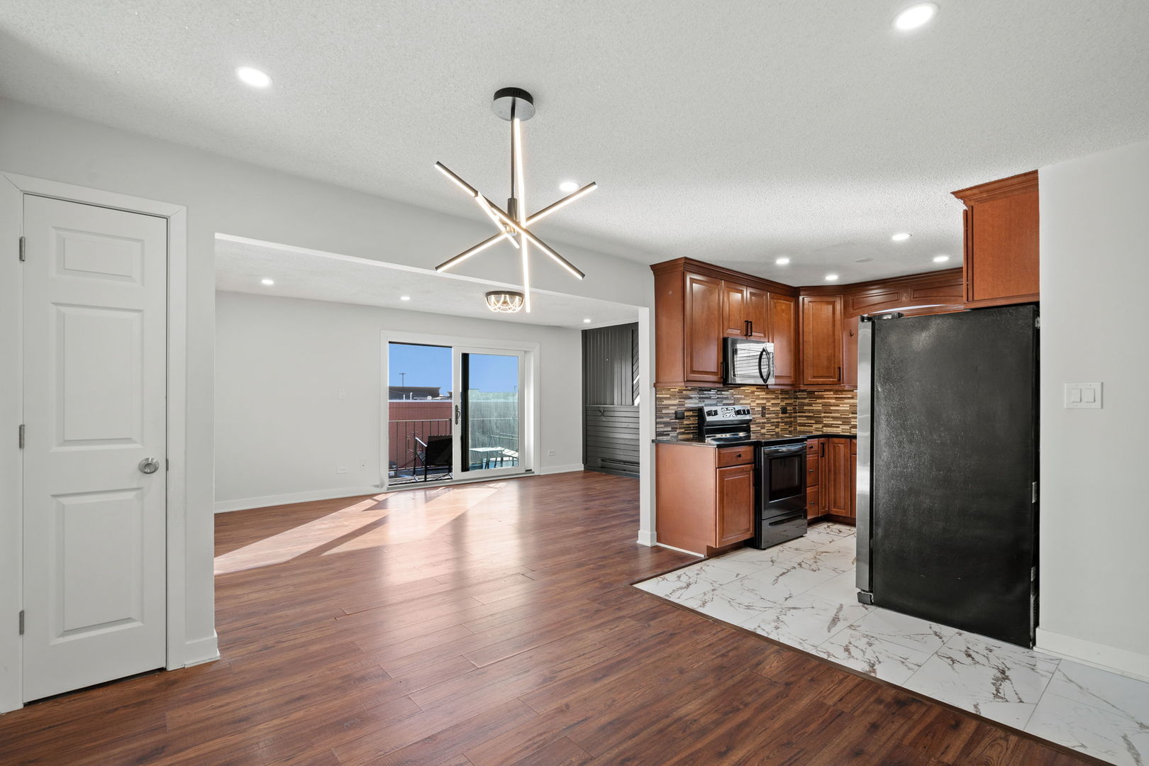 7242 W 86th Street #3A, Bridgeview, IL 60455