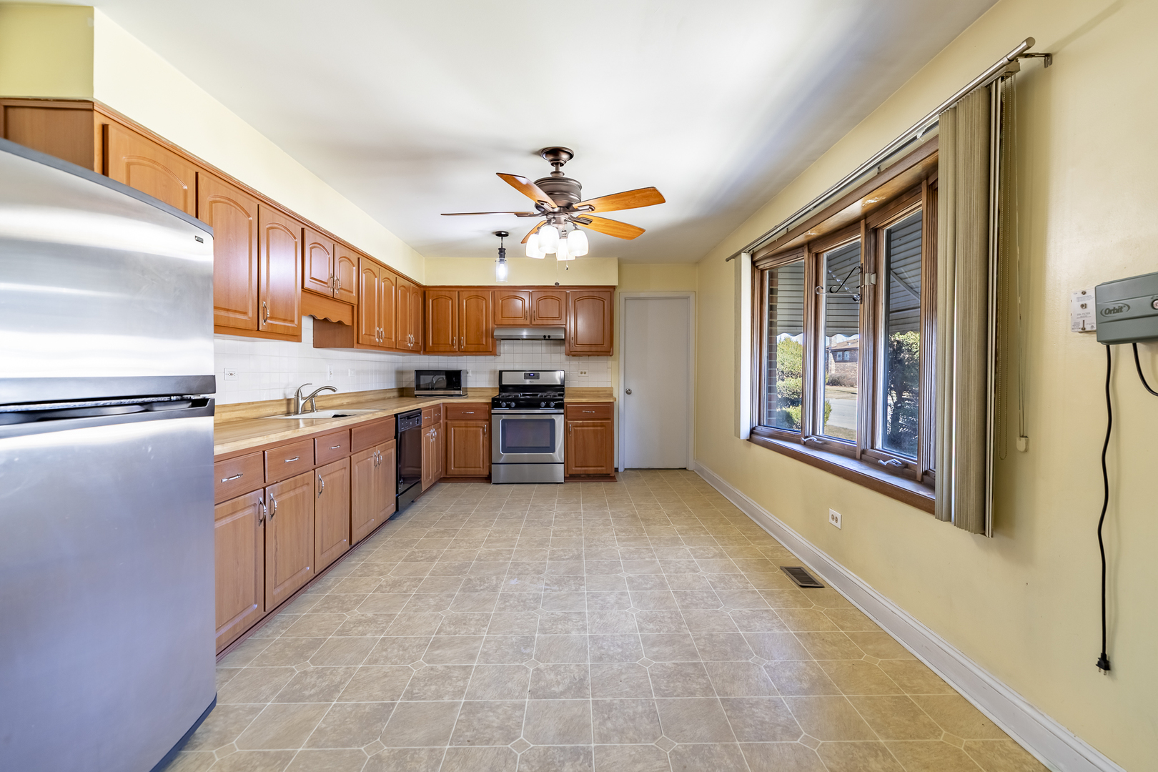 1101 Lucas Street, Calumet City, IL 60409