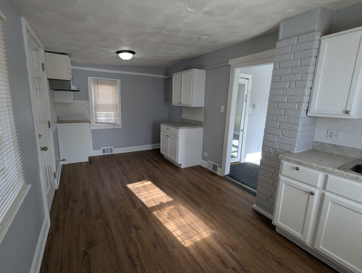 9608 S Wallace Street, Chicago, IL 60628