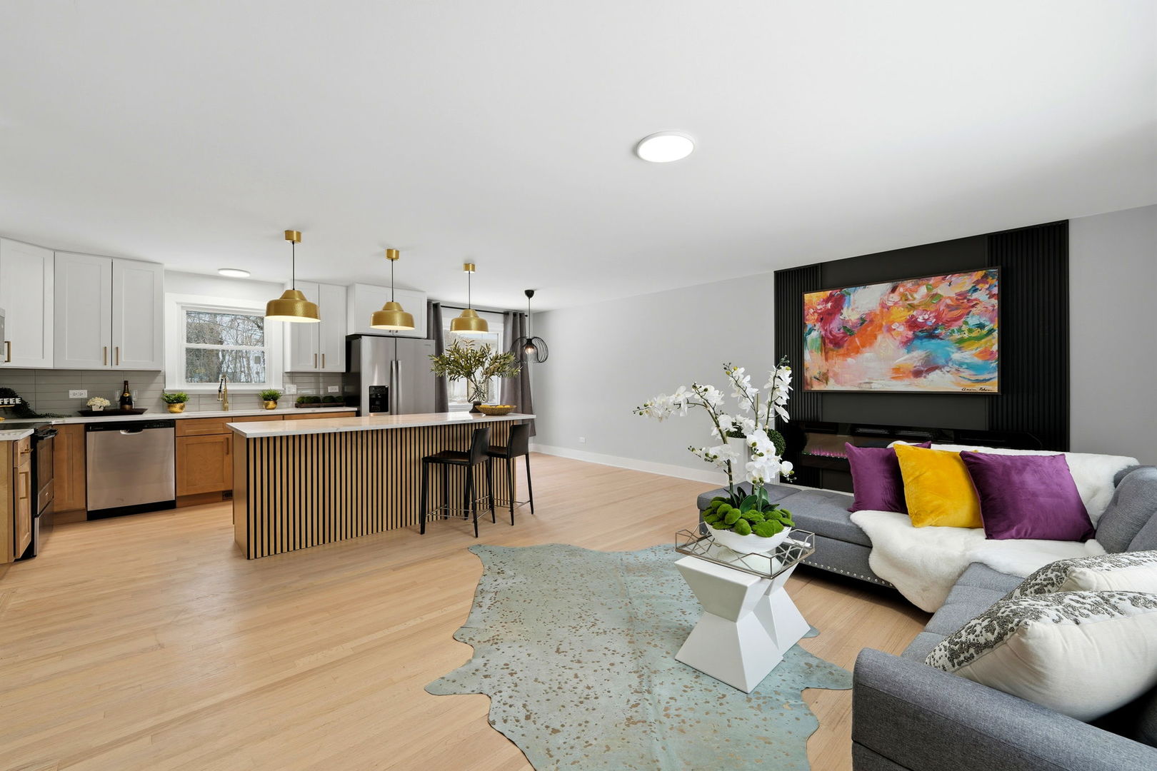 10025 S 86th Court, Palos Hills, IL 60465