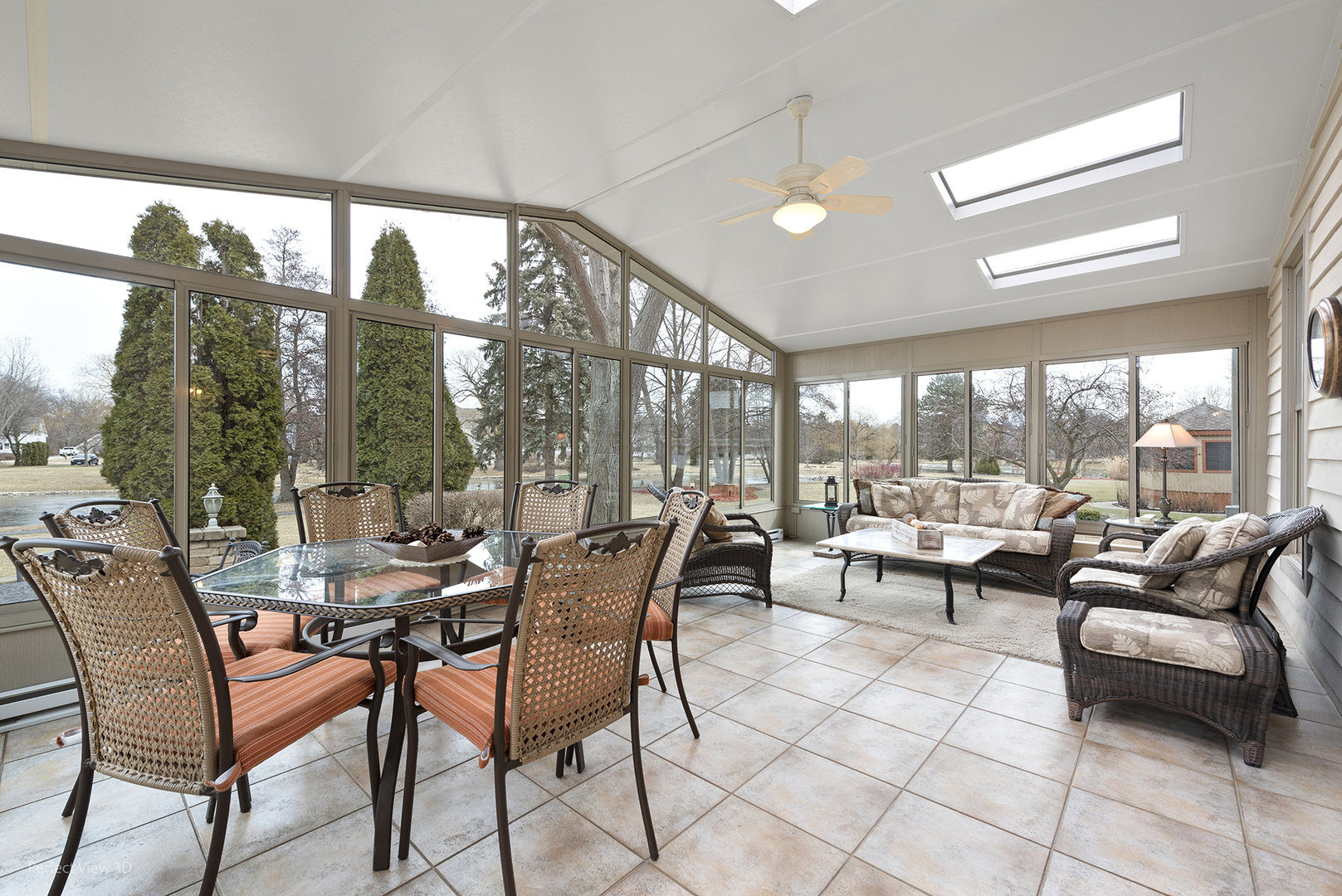 18024 W Pond Ridge Circle, Gurnee, IL 60031