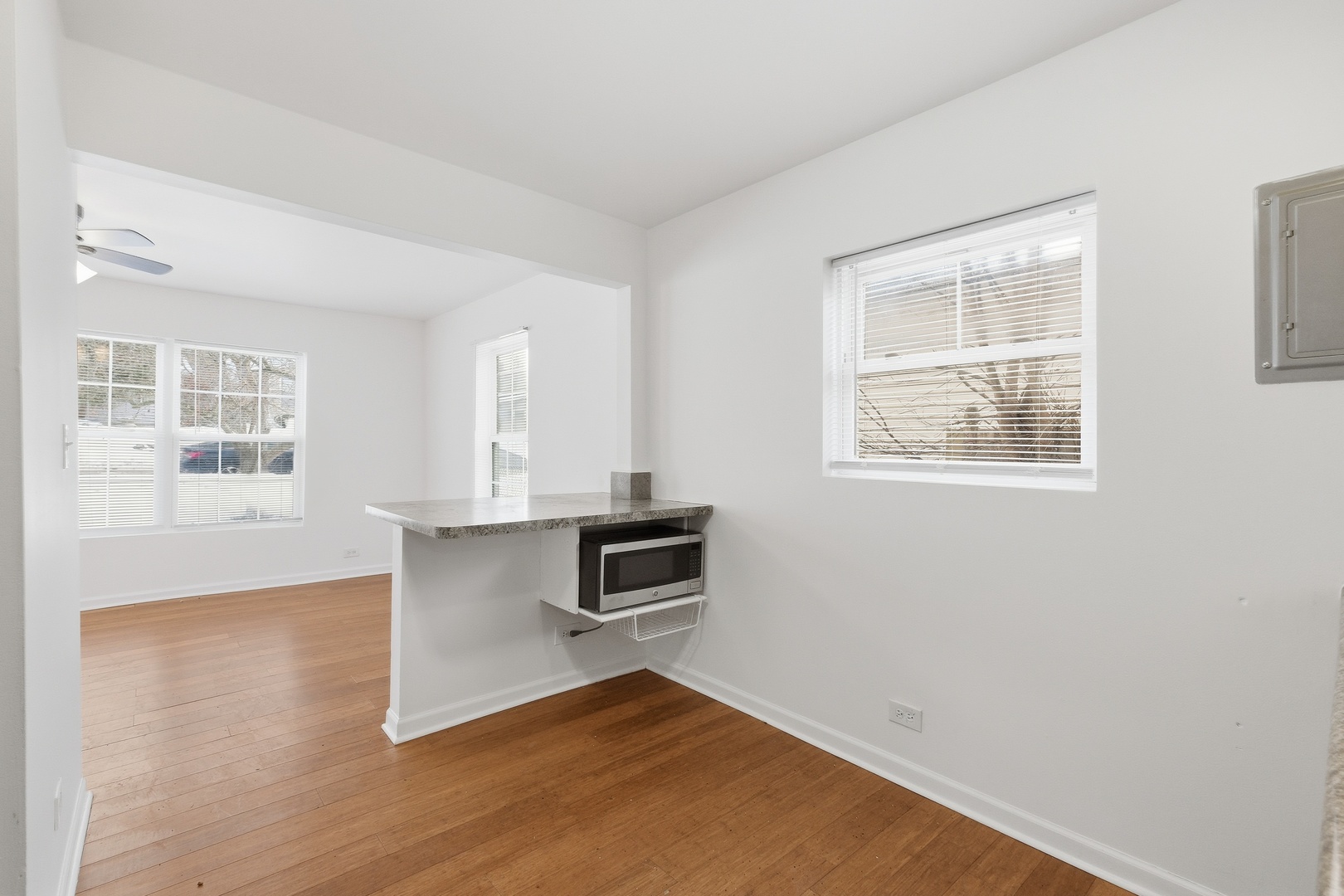 426 ALPINE Drive, Round Lake, IL 60073