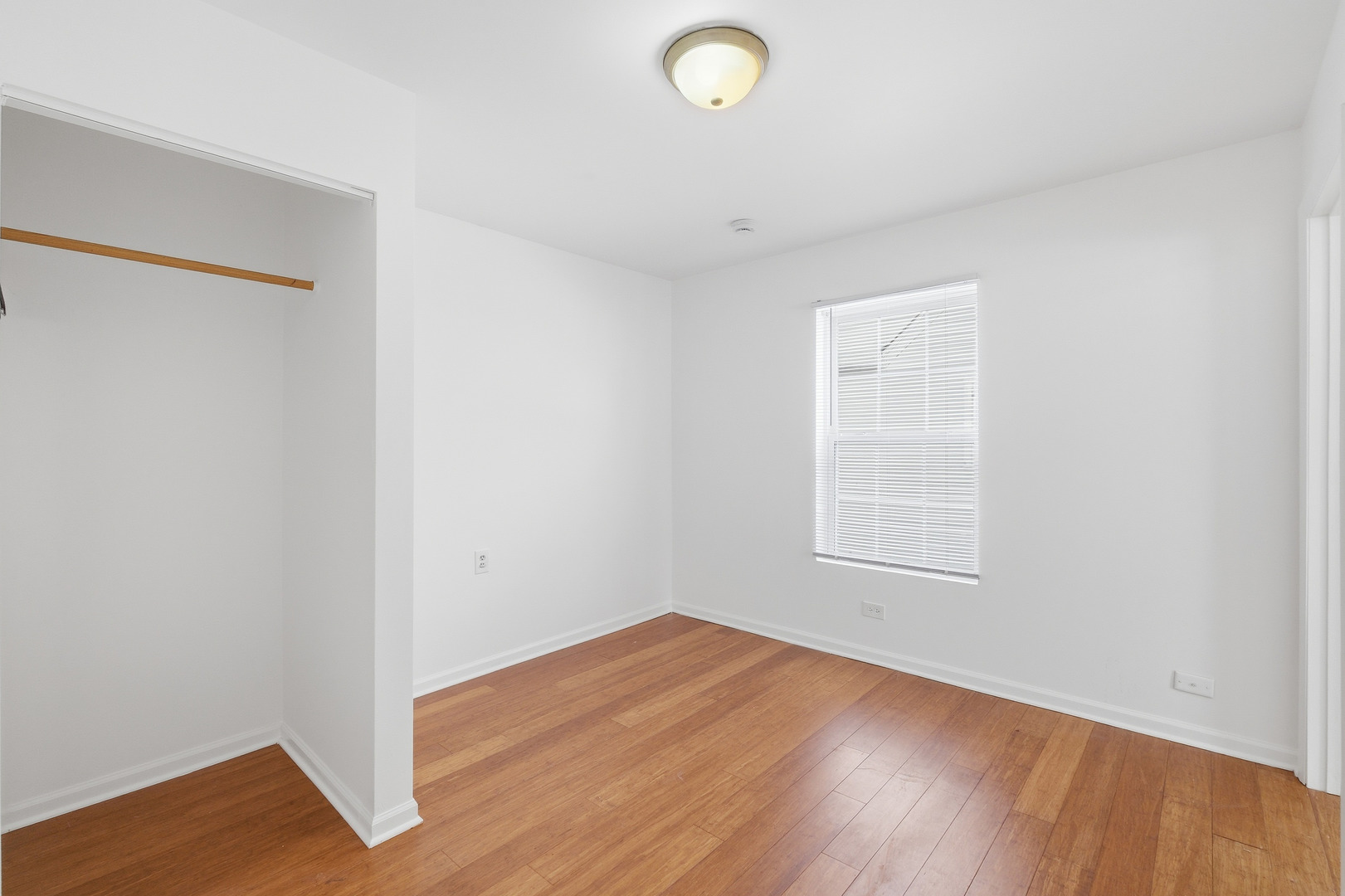 426 ALPINE Drive, Round Lake, IL 60073