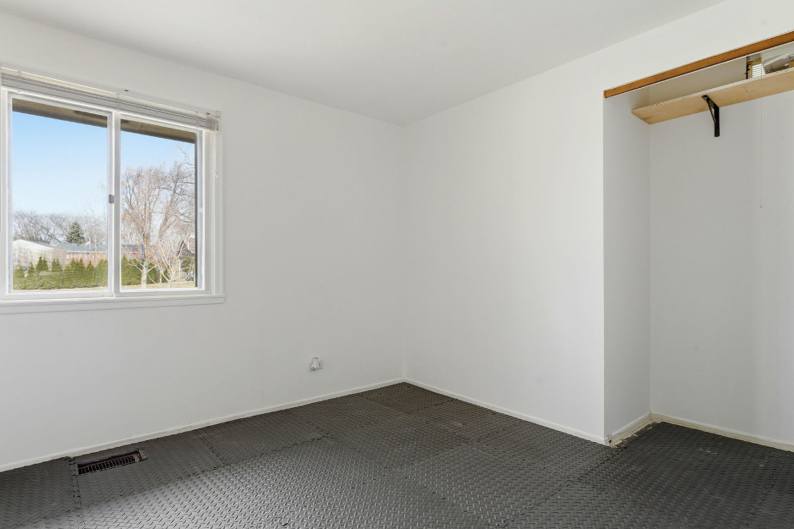 829 Sienna Drive, Schaumburg, IL 60193