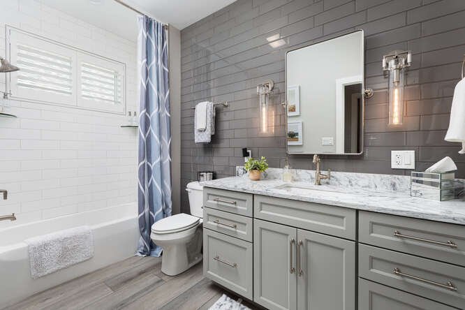 303 Leeward Way, Ottawa, IL 61350