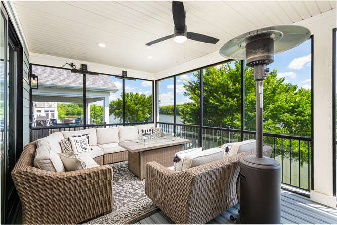 303 Leeward Way, Ottawa, IL 61350