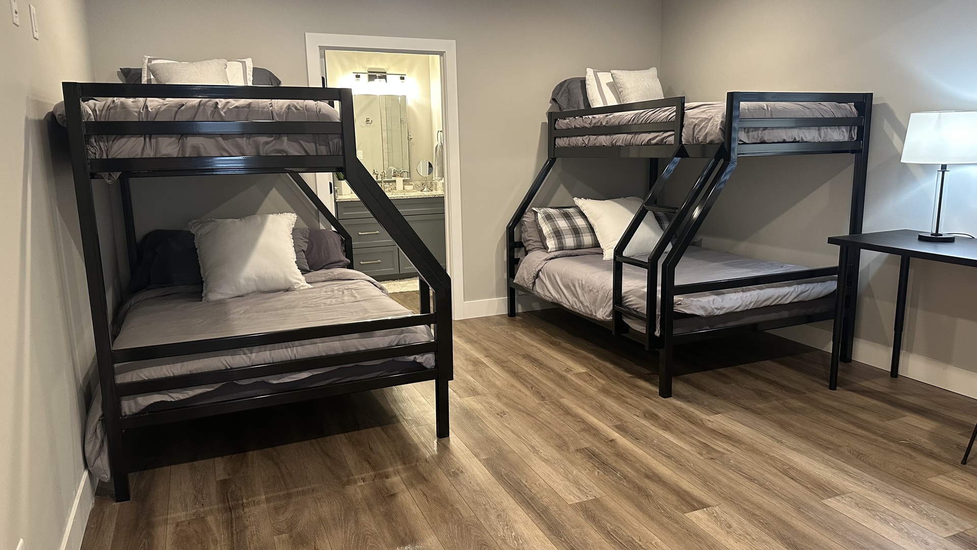 303 Leeward Way, Ottawa, IL 61350