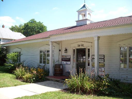 336 McKee Street #B, Batavia, IL 60510