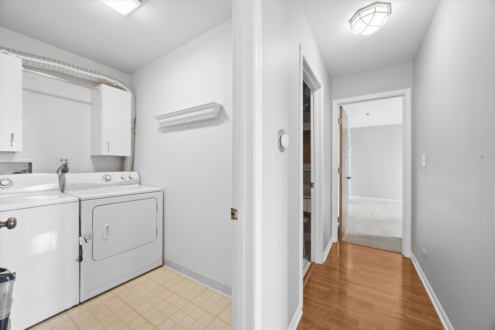 127 Acacia Circle #508, Indian Head Park, IL 60525