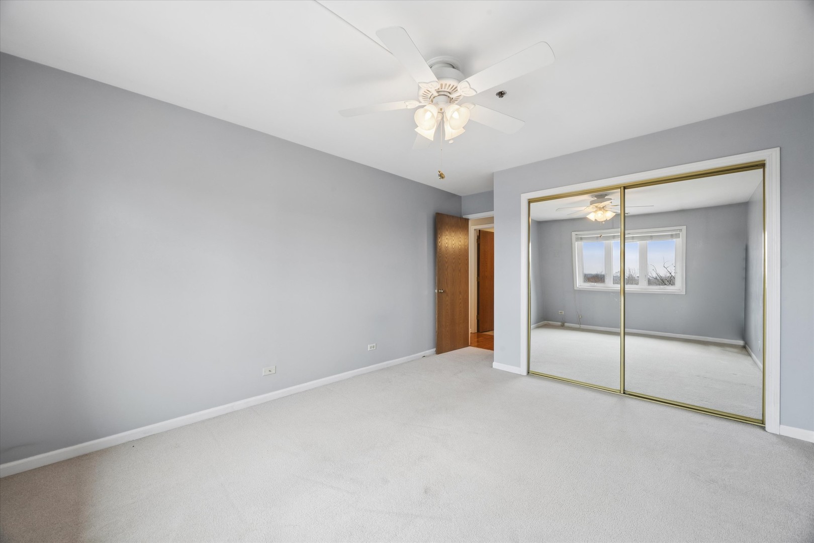 127 Acacia Circle #508, Indian Head Park, IL 60525