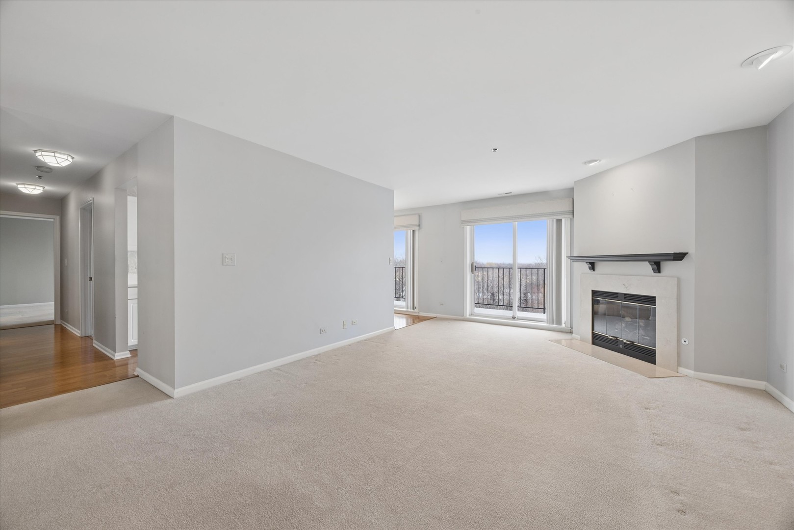 127 Acacia Circle #508, Indian Head Park, IL 60525