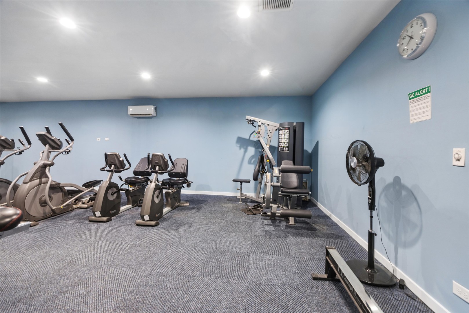 127 Acacia Circle #508, Indian Head Park, IL 60525