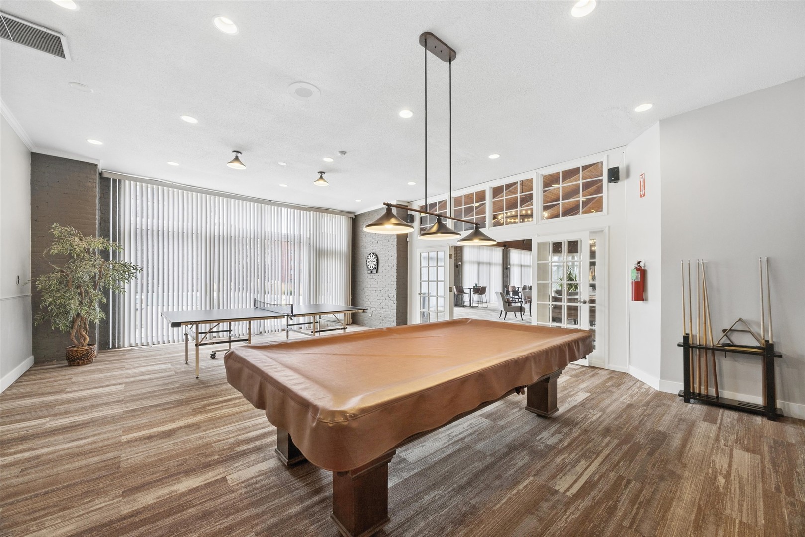 127 Acacia Circle #508, Indian Head Park, IL 60525