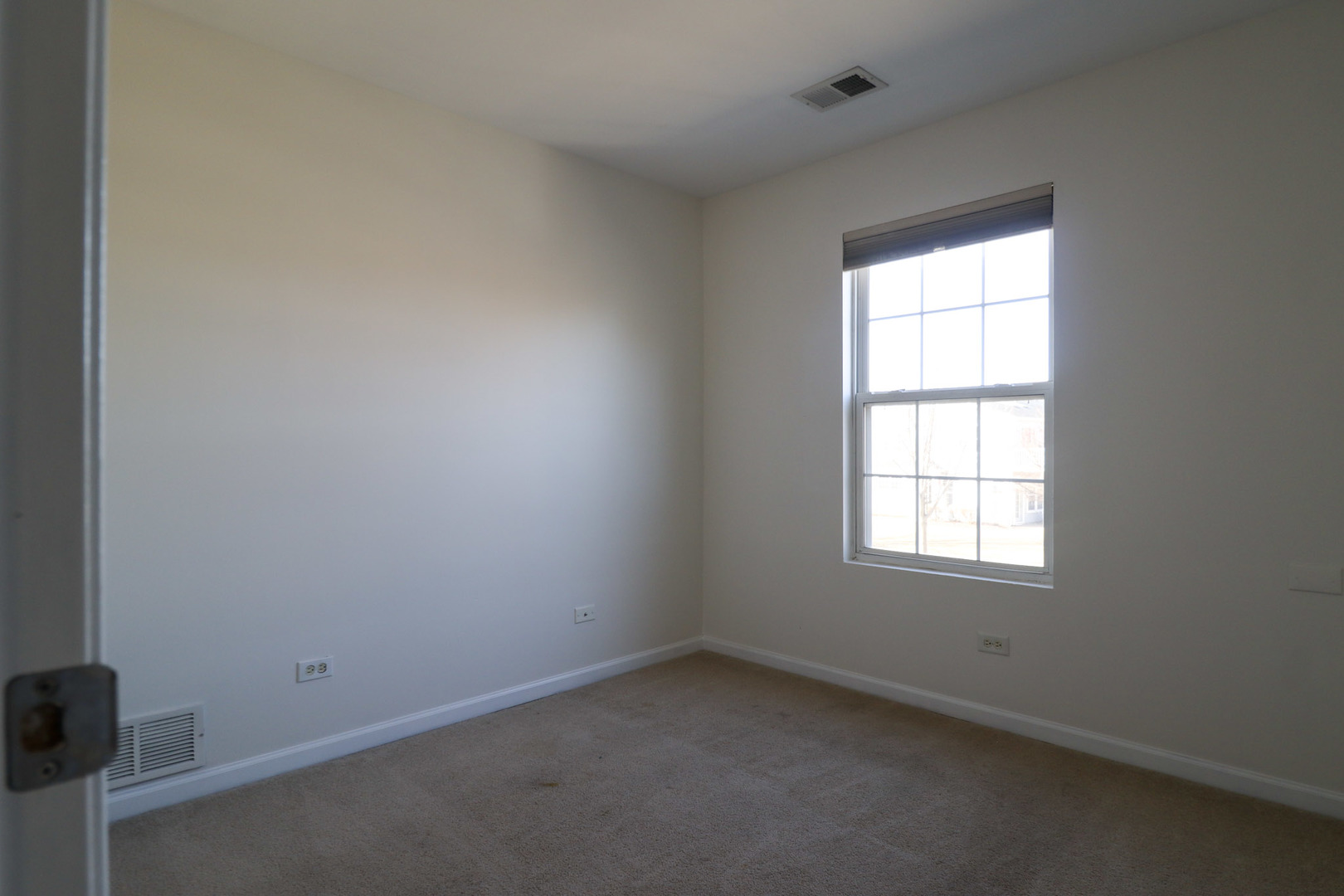 1424 WESTHAMPTON Drive #1424, Plainfield, IL 60586